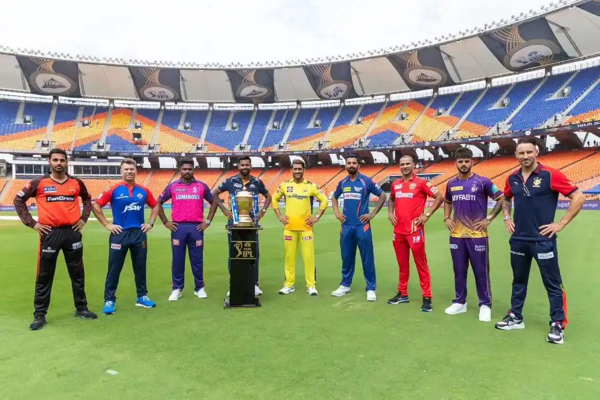 WATCH: Tamannah Bhatia, Rashika Mandanna talk about MS Dhoni and Virat Kohli 